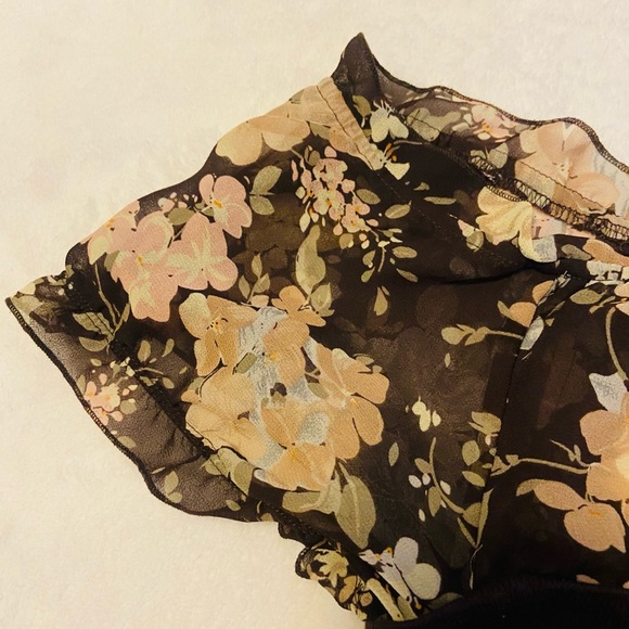 Dressbarn Floral Blouse Vintage Size S EUC - Picture 3 of 5